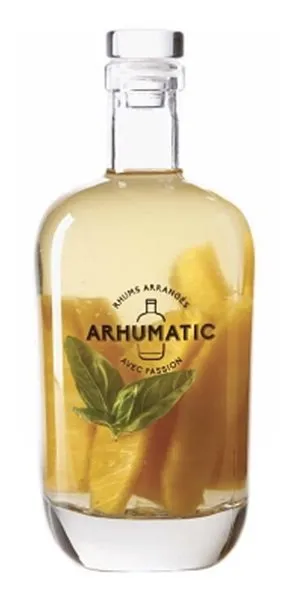 'Ron Arhumatic Arrange Piña Albahaca'